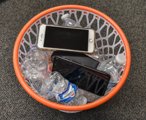 We Went On A Phone Detox For A Week!