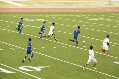 Football vs. Fútbol