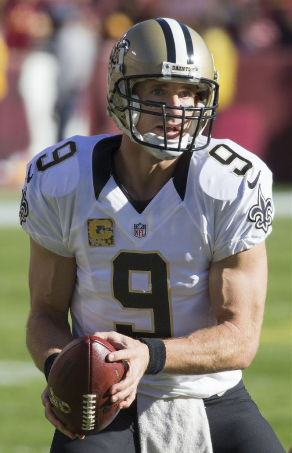 Drew+Brees+sets+an+all-time+yard+record+and+puts+himself+one+touchdown+away+from+500.+