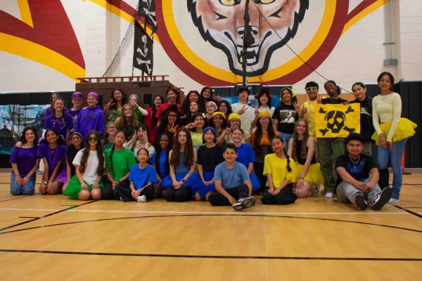 The dancers and Leadership crew who helped make this Color Rally happen. 