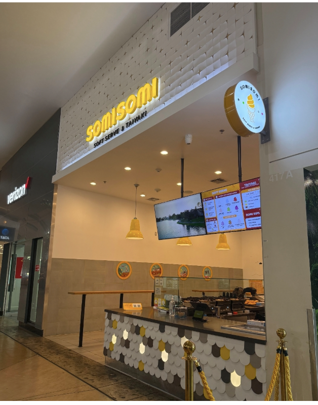 There are many Somisomi locations, including this one at the Ontario Mills mall.
